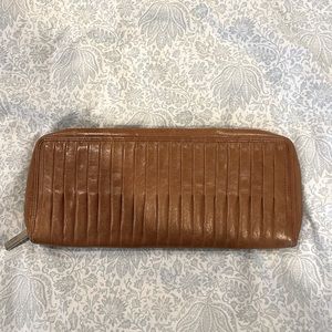 Hobo large travel wallet